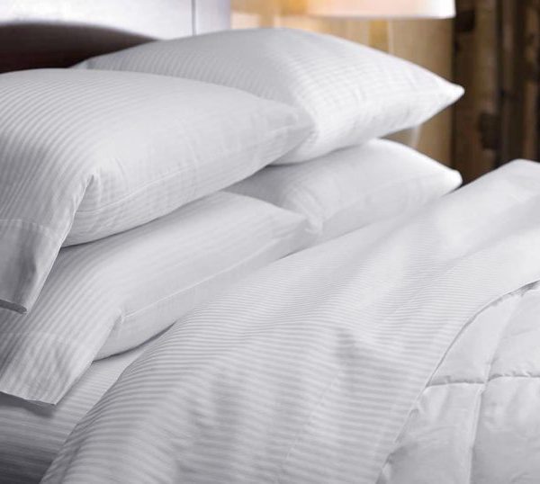 پارچه تترون سفید ملحفه ای